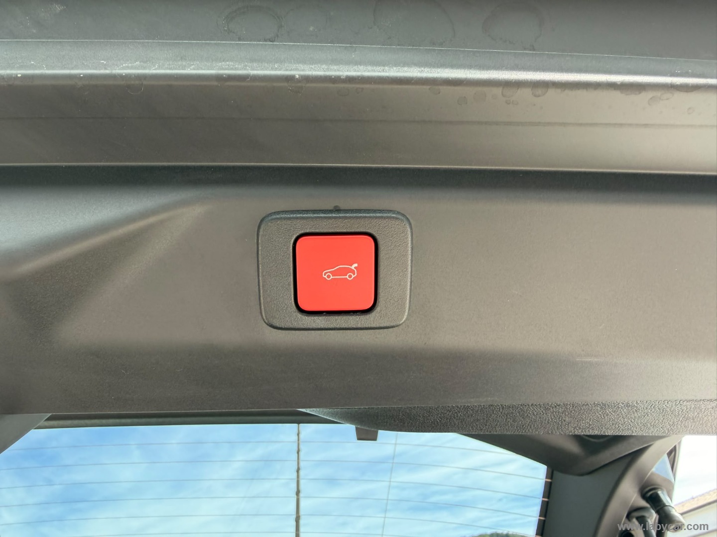Peugeot 3008 Hybrid 145 e-DCS6 GT - Immagine 10