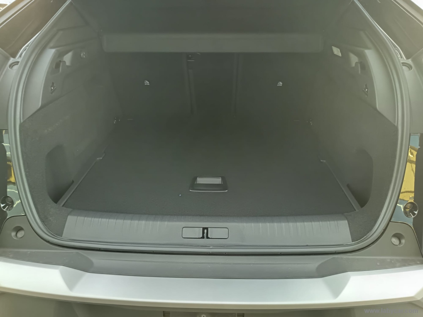 Peugeot 3008 Hybrid 145 e-DCS6 GT - Immagine 10