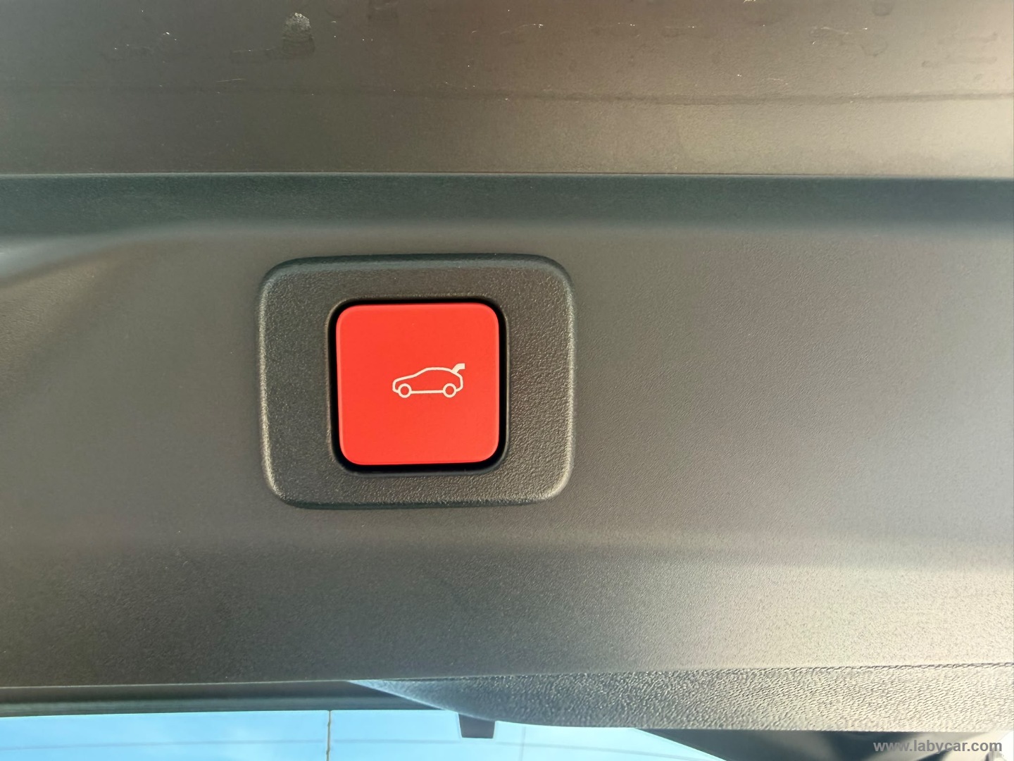 Peugeot 3008 Hybrid 145 e-DCS6 GT - Immagine 10