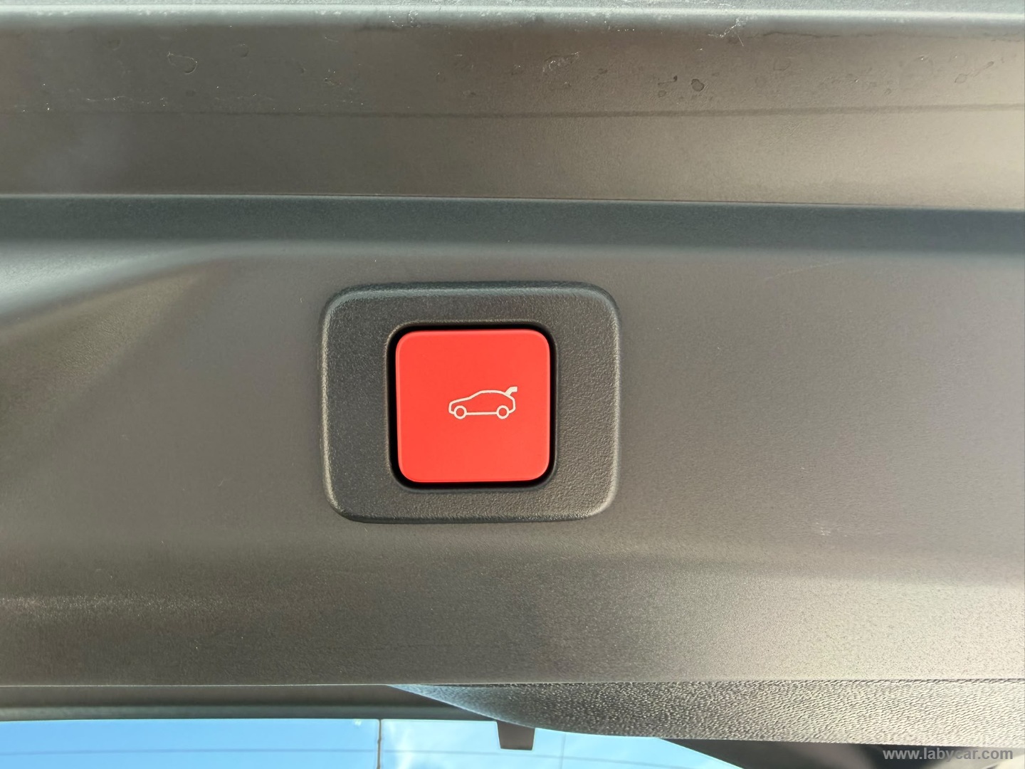 3008 Hybrid 145 e-DCS6 GT - immagine 10