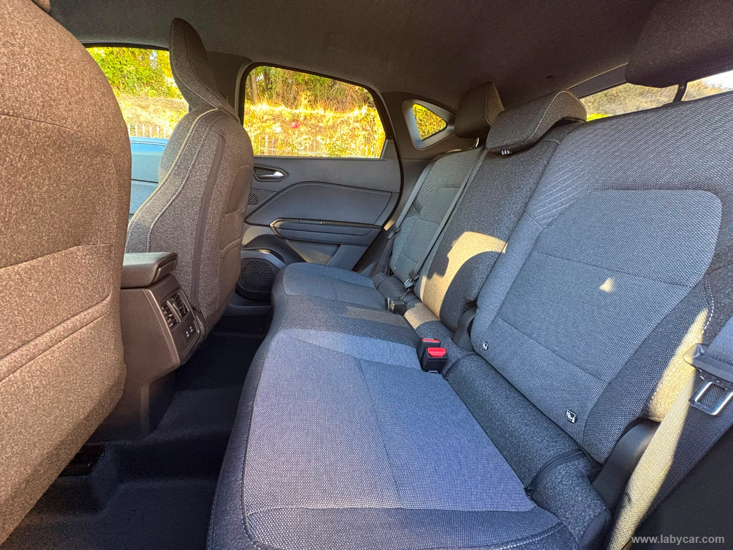 Renault Captur Eco-G 120 CV Techno - Immagine 10