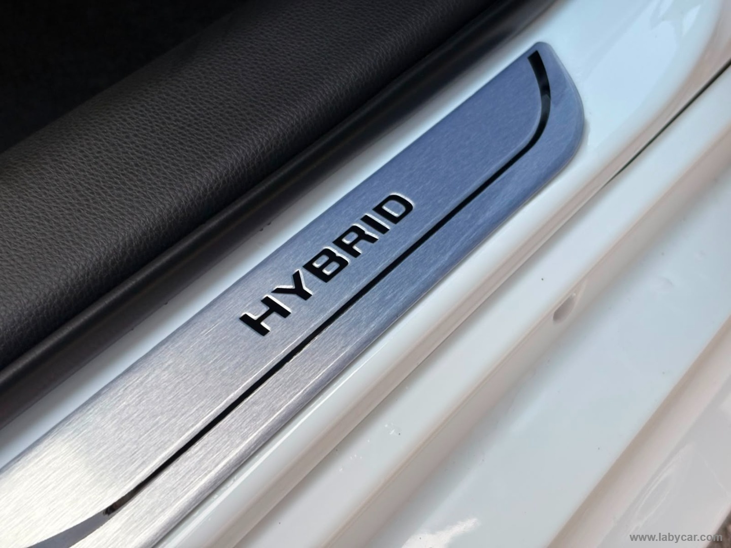 Toyota Yaris 1.5 Hybrid 5p. Trend - Immagine 10