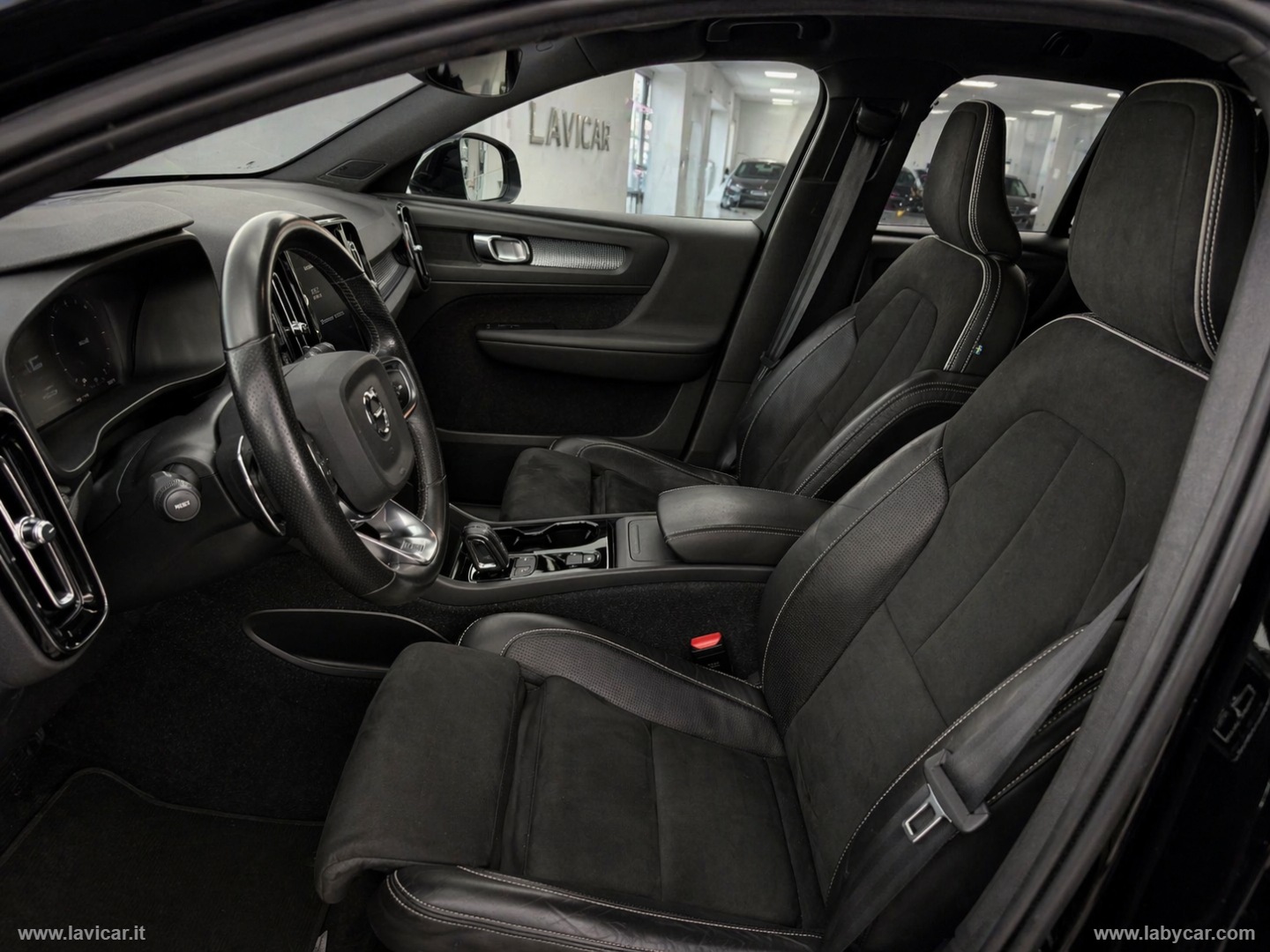 XC40 D3 AWD Geartronic R-design - immagine 10