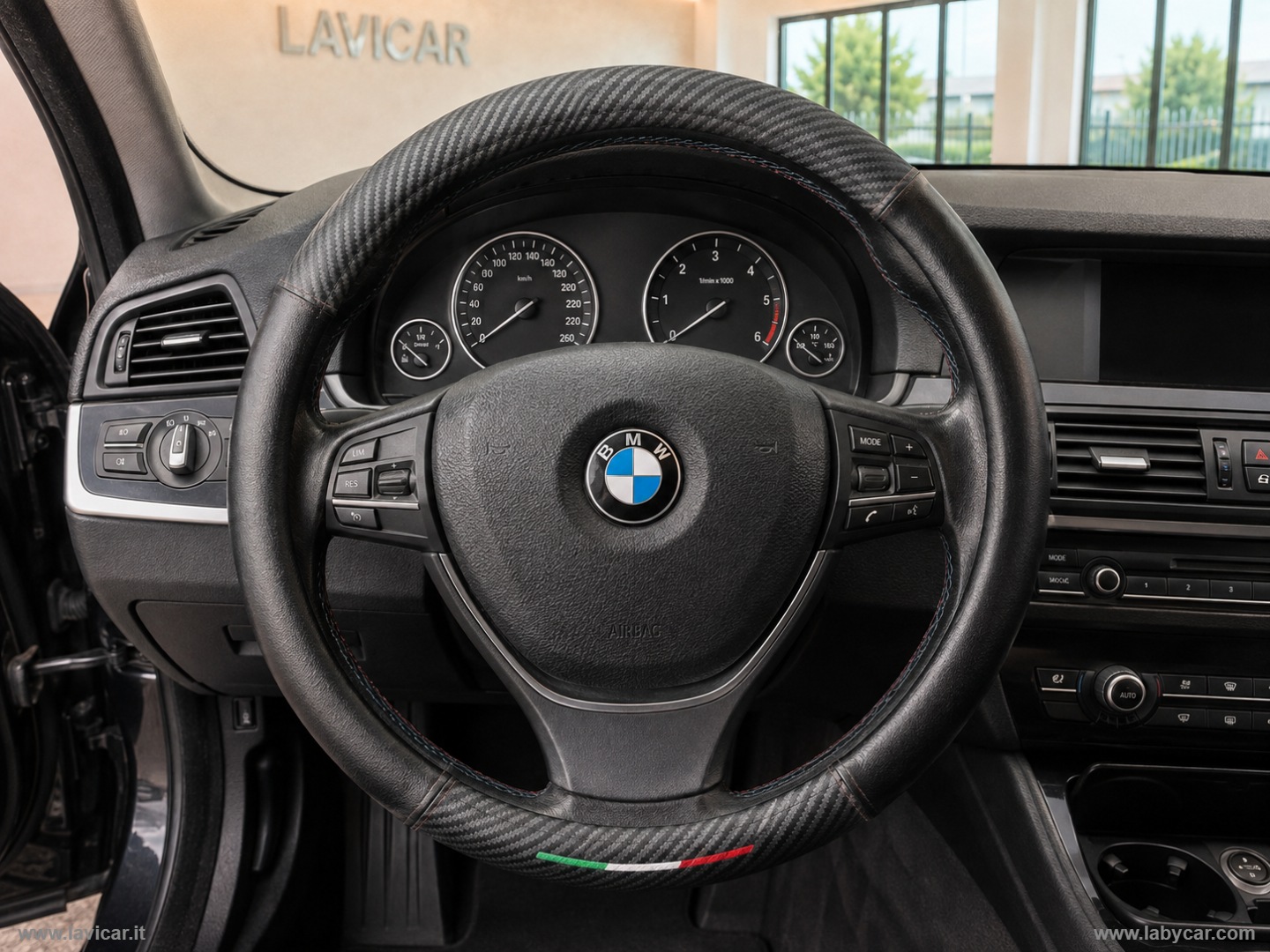 520d Touring Luxury - immagine 10
