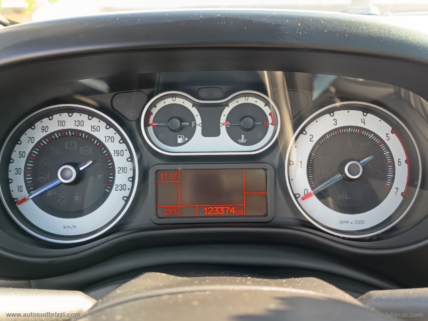 500L 1.3 MJT 95 CV Lounge TETTO PANORAMICO - immagine 10