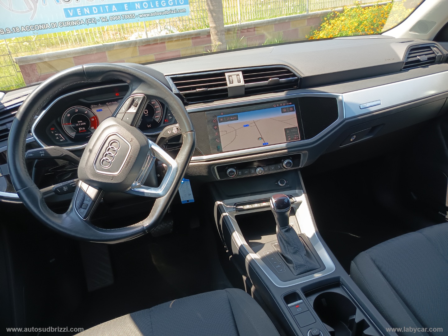 Q3 35 TDI S tronic Business - immagine 10