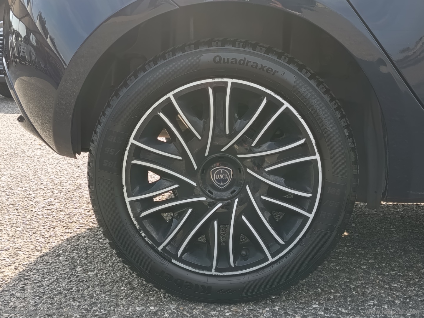 Ypsilon 1.2 69 CV 5p. S&S Gold - immagine 10
