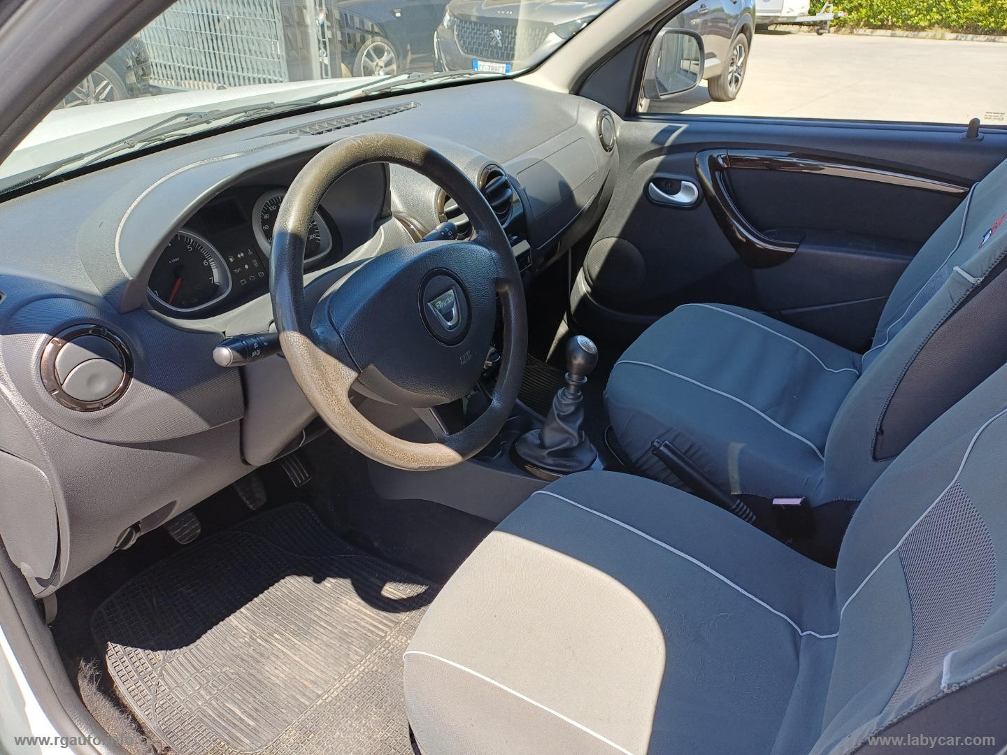 Duster 1.5 dCi 110CV 4x4 Lauréate Autoc. - immagine 10