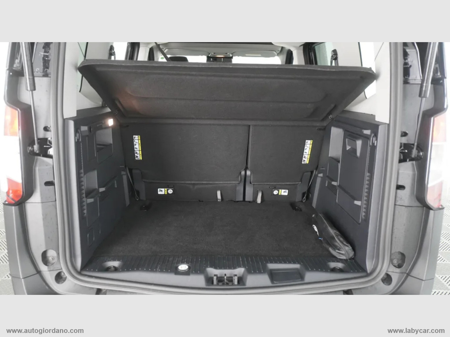 Tourneo Courier 1.0 EcoBoost Titanium - immagine 10