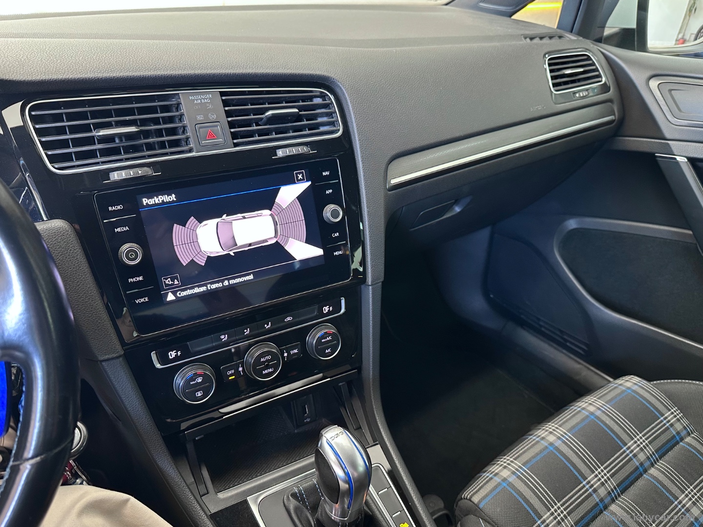 Golf GTE 1.4 TSI DSG 5p. Plug-In-Hybrid - immagine 10