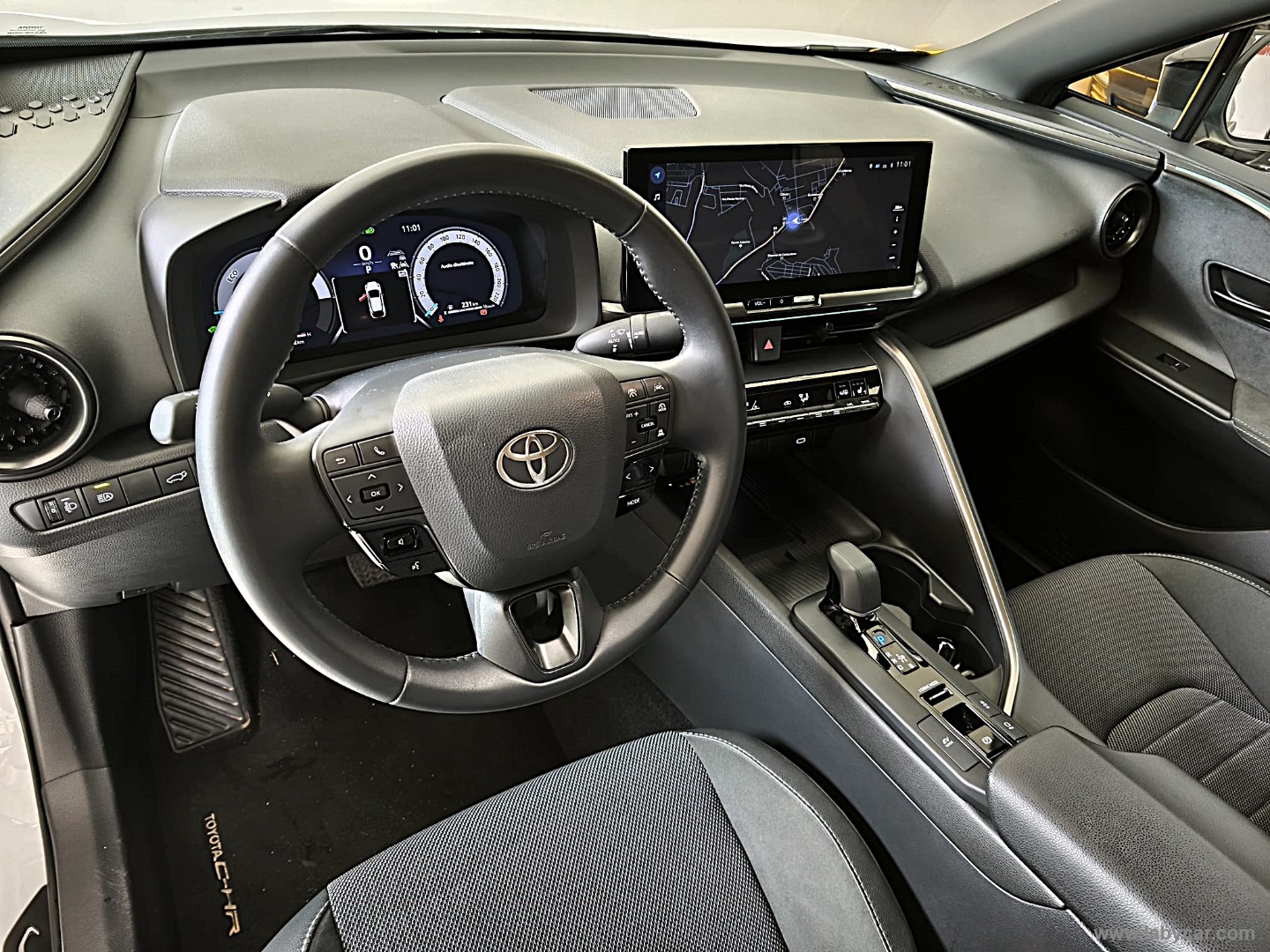 C-HR 1.8 Hybrid E-CVT Lounge 25.000KM*FULL - immagine 10