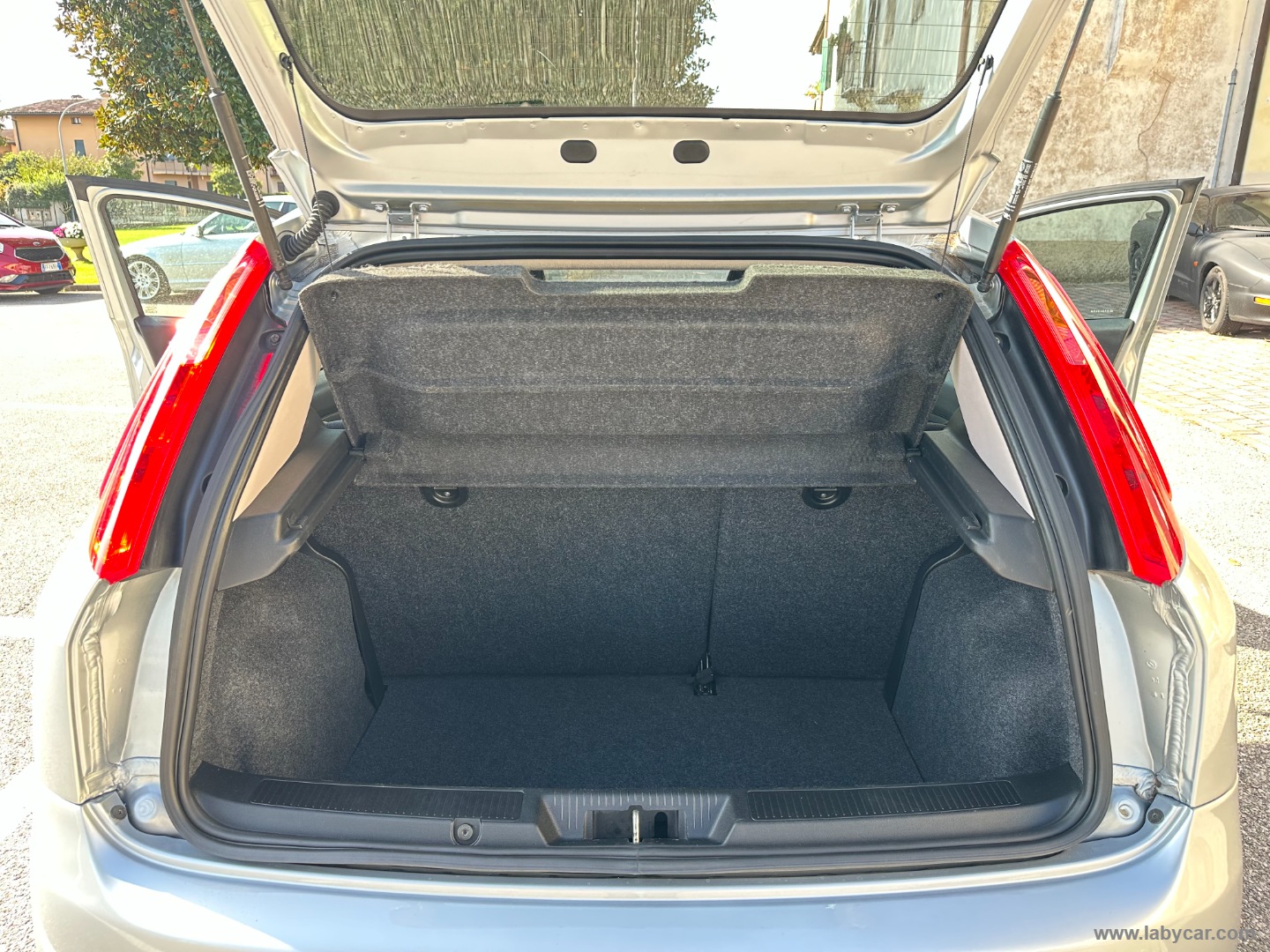 Grande Punto 1.2 5p. Active NEOPATENTATI - immagine 10