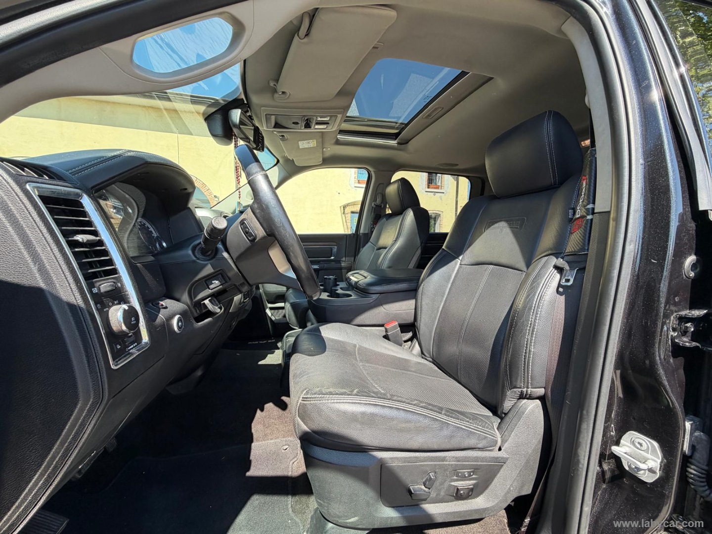 RAM 1500 CREW CAB LARAMIE 4X4 GPL–6 POSTI-TRAINO 35 Q.LI - immagine 10
