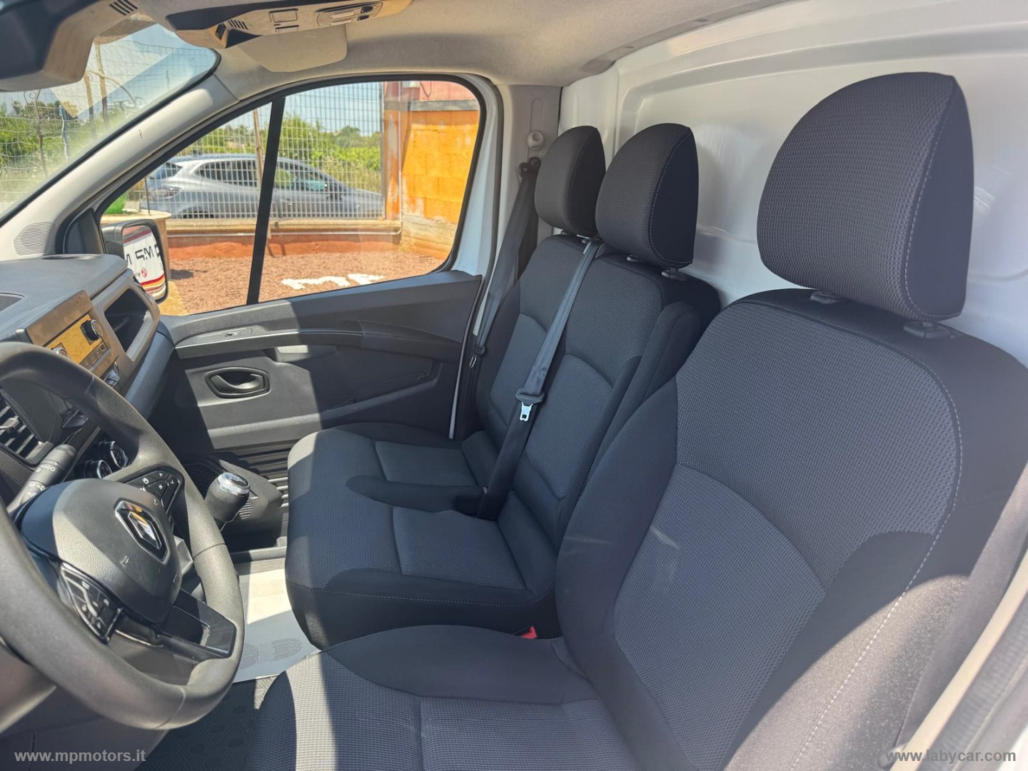 TRAFIC L2 H1 2.0 dCi 110CV - immagine 10