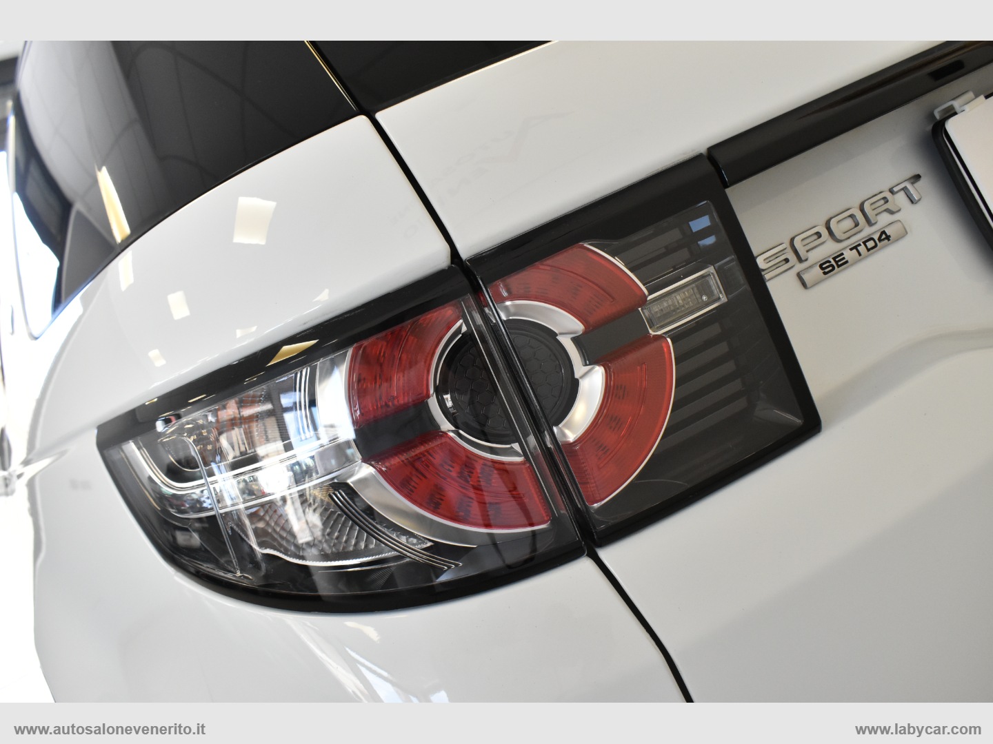 Discovery Sport 2.2 TD4 SE - immagine 10