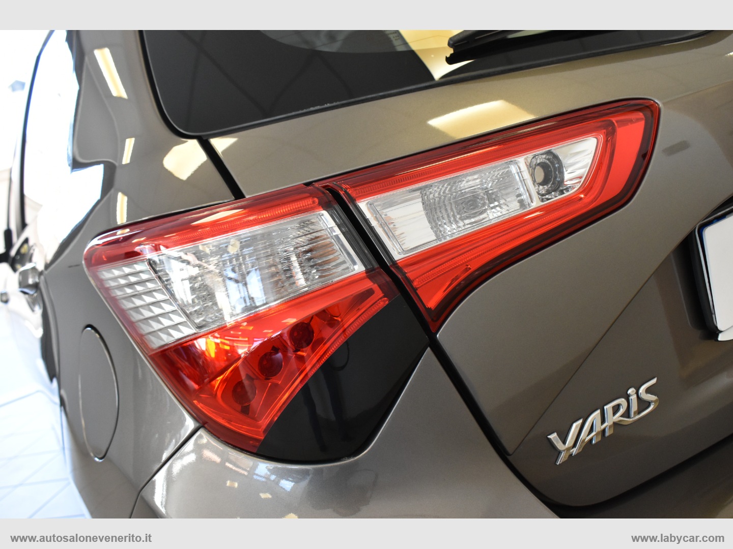 Yaris 1.5 Hybrid 5p. Active - immagine 10