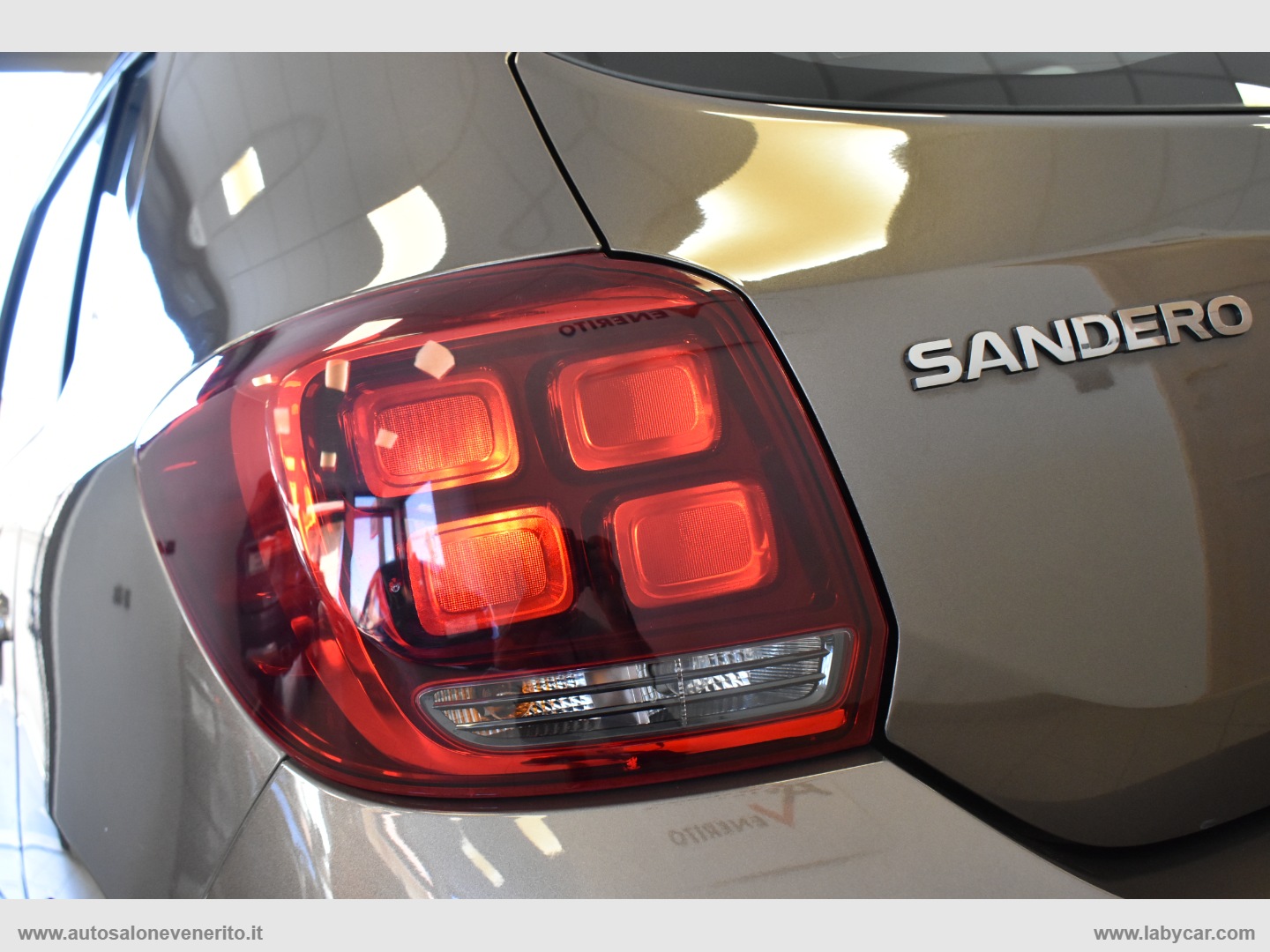 Sandero Streetway 1.5 Blue dCi 75CV Comf - immagine 10