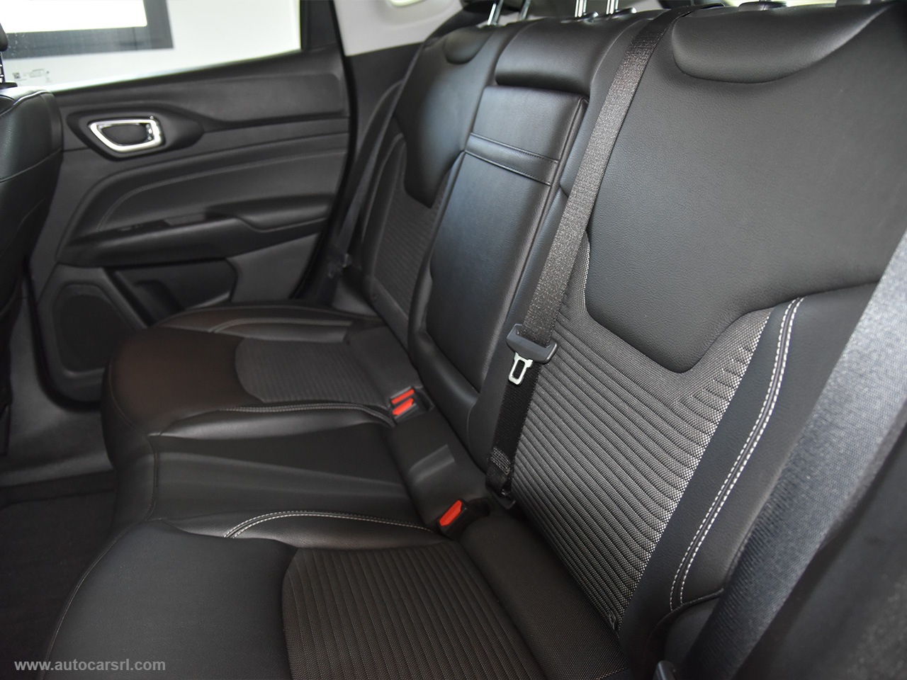 Compass 1.6 Mjt II 2WD Limited - immagine 10