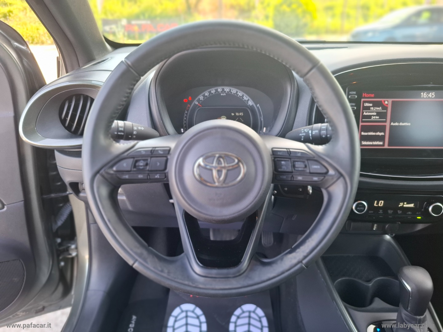 Aygo X 1.0 VVT-i 72 CV 5p.LoungeAirS-CVT - immagine 10