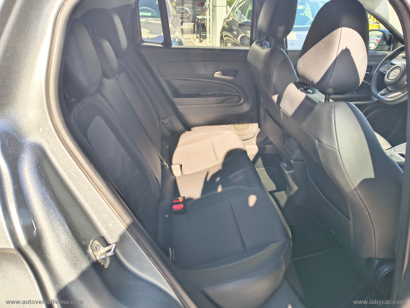 Avenger 1.2 Turbo 110CV MHEV Summit - immagine 10