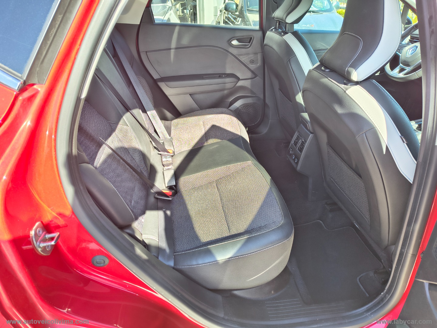 Captur TCe 100 CV GPL Techno - immagine 10