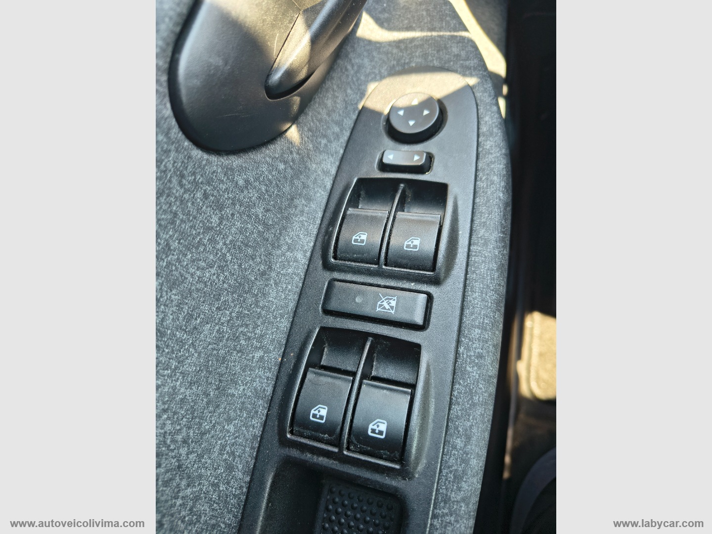 Ypsilon 1.2 69 CV 5p. S&S Elefantino Blu - immagine 10