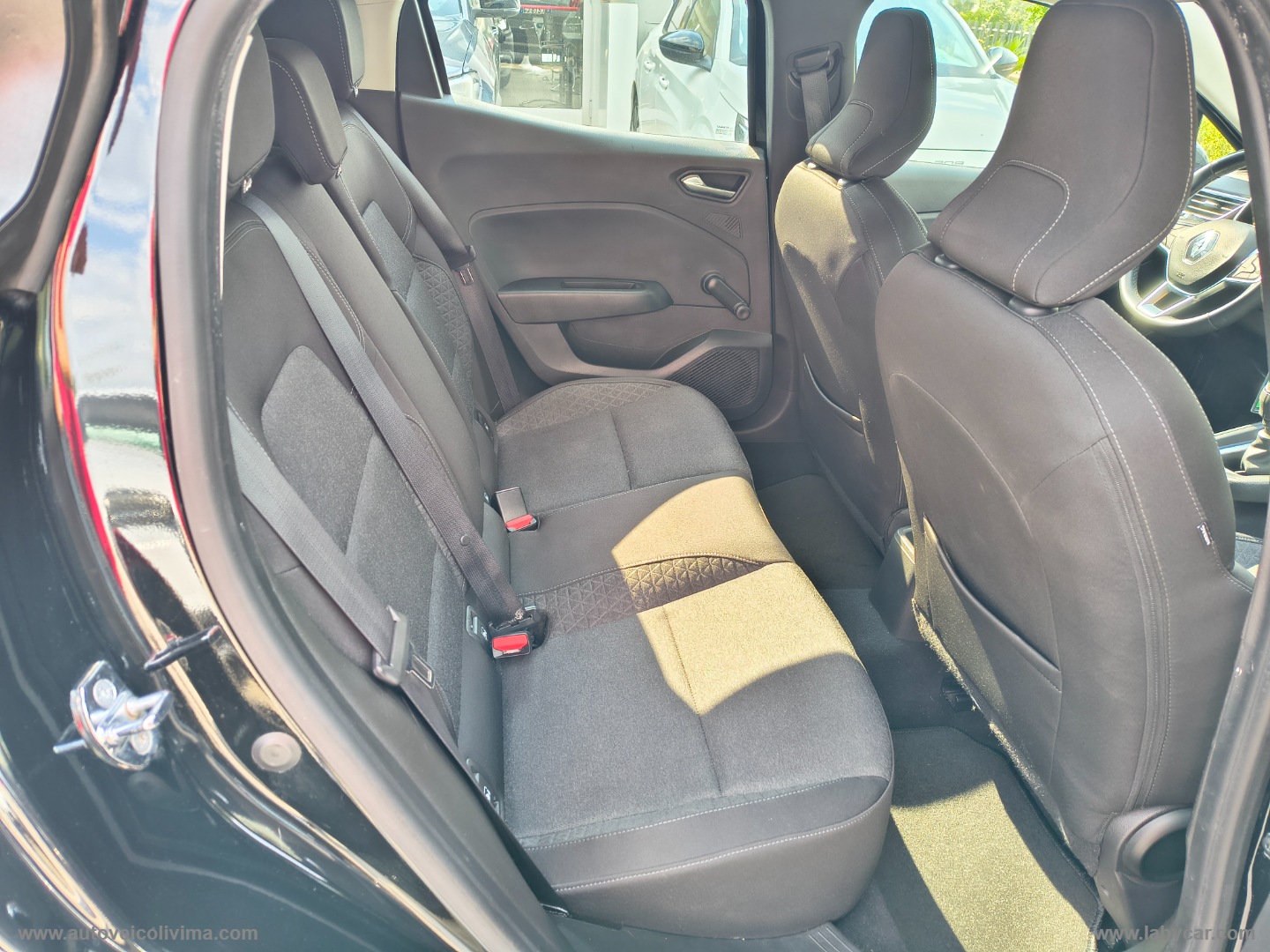 Clio TCe 100 CV GPL Business - immagine 10