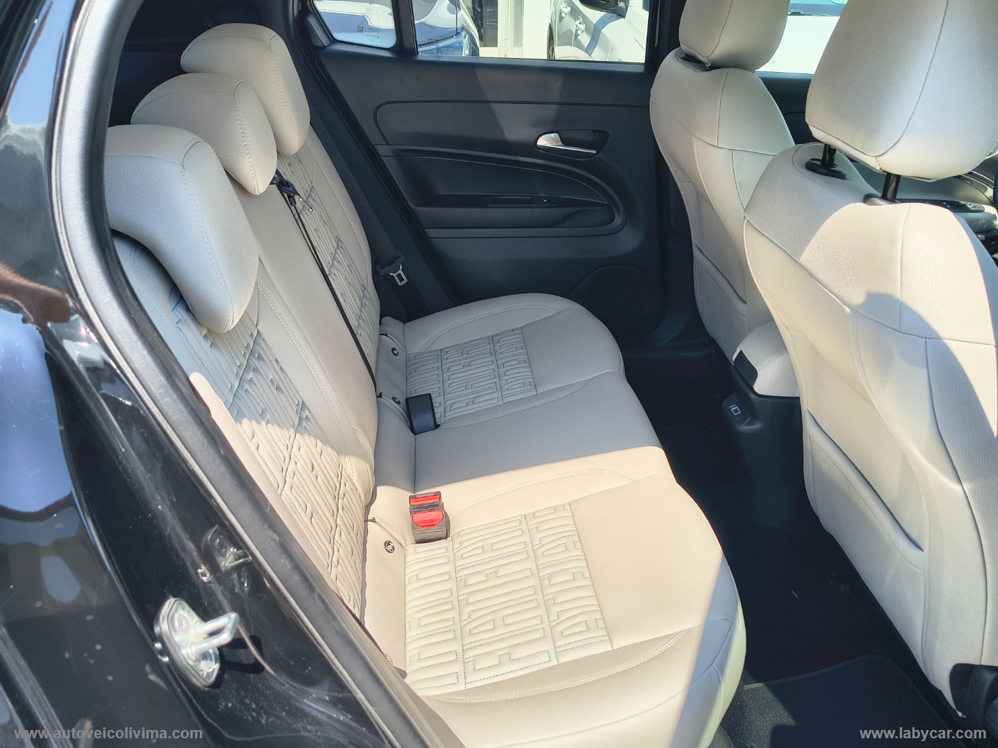 600 Hybrid 110 CV DCT MHEV La Prima - immagine 10