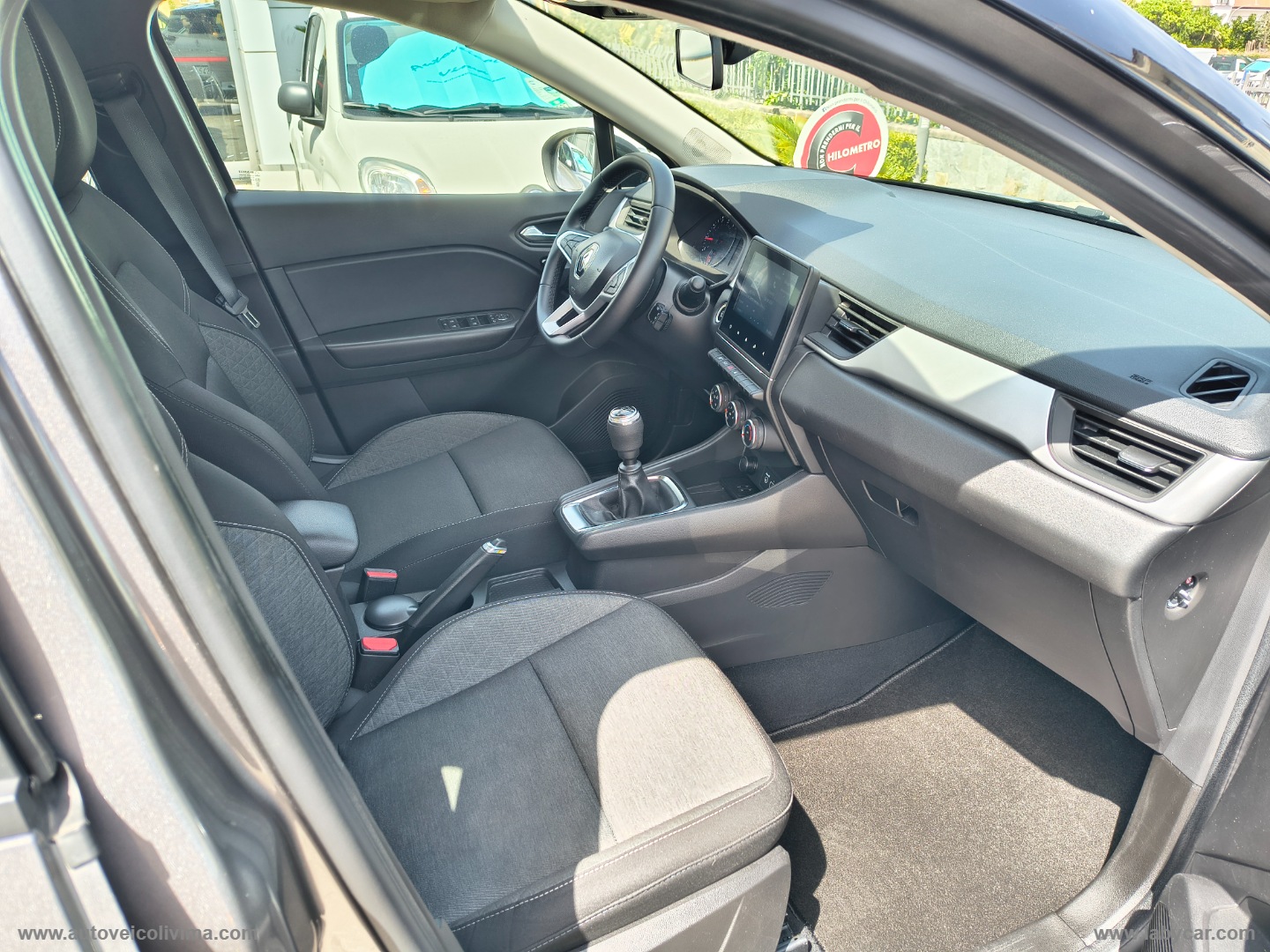 Captur TCe 12V 100 CV GPL Zen - immagine 10