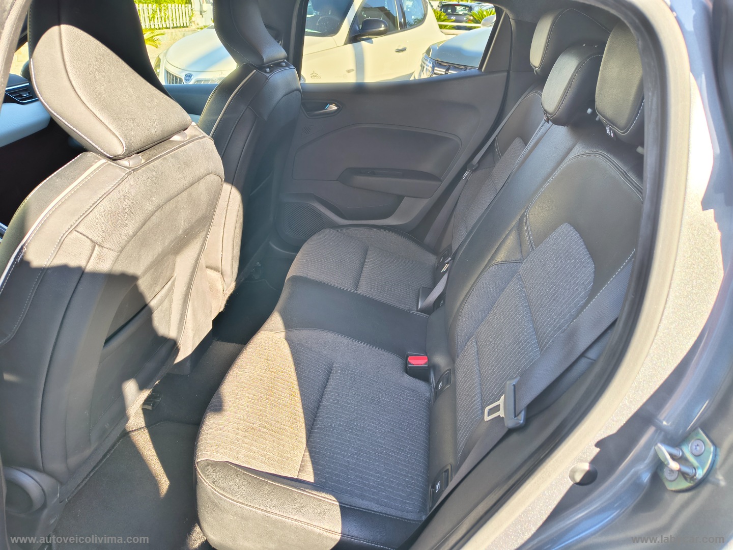 Clio TCe 100 CV GPL Techno - immagine 10