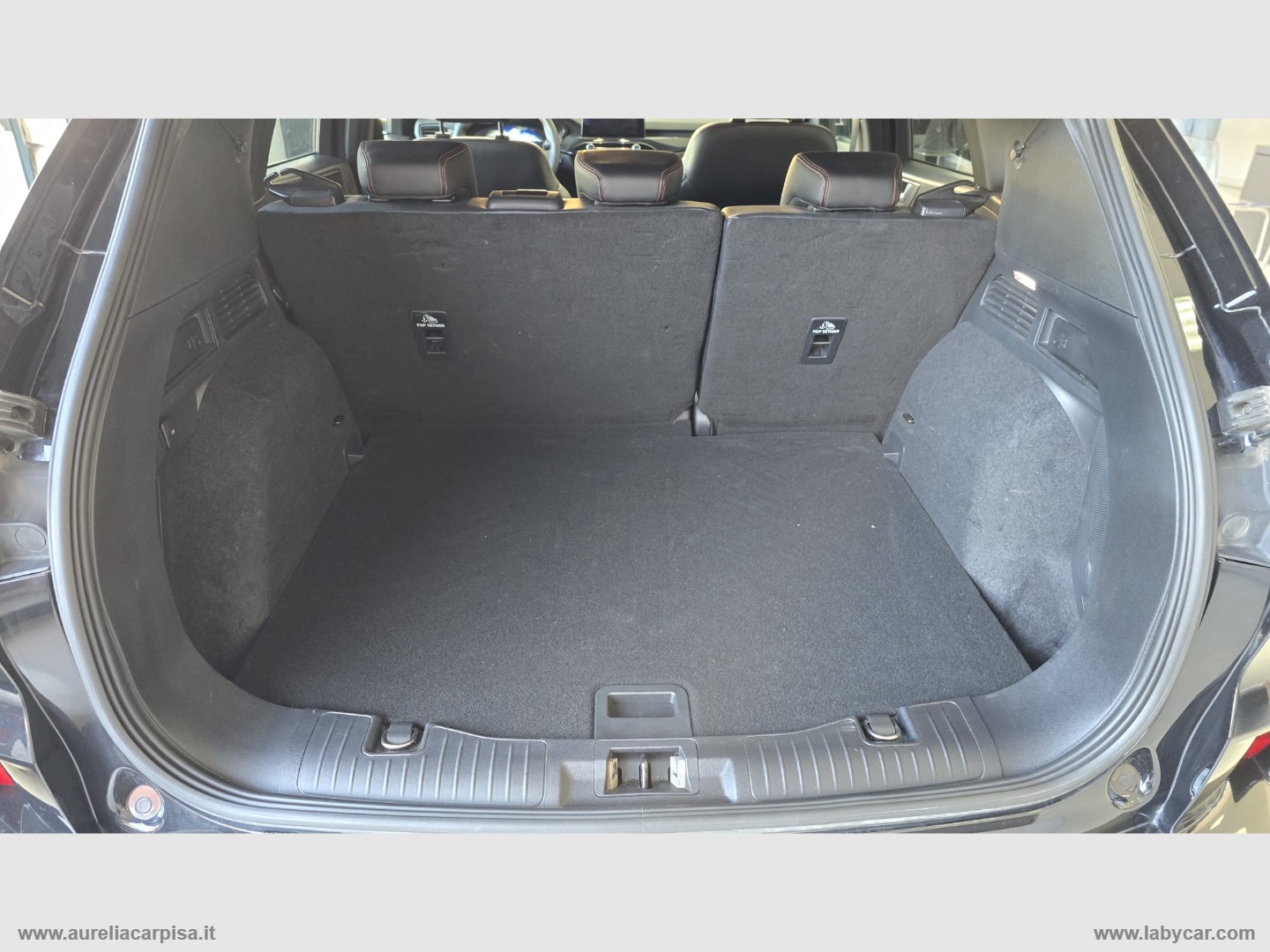 Kuga 1.5 EcoBlue 120 CV 2WD ST-Line X - immagine 10