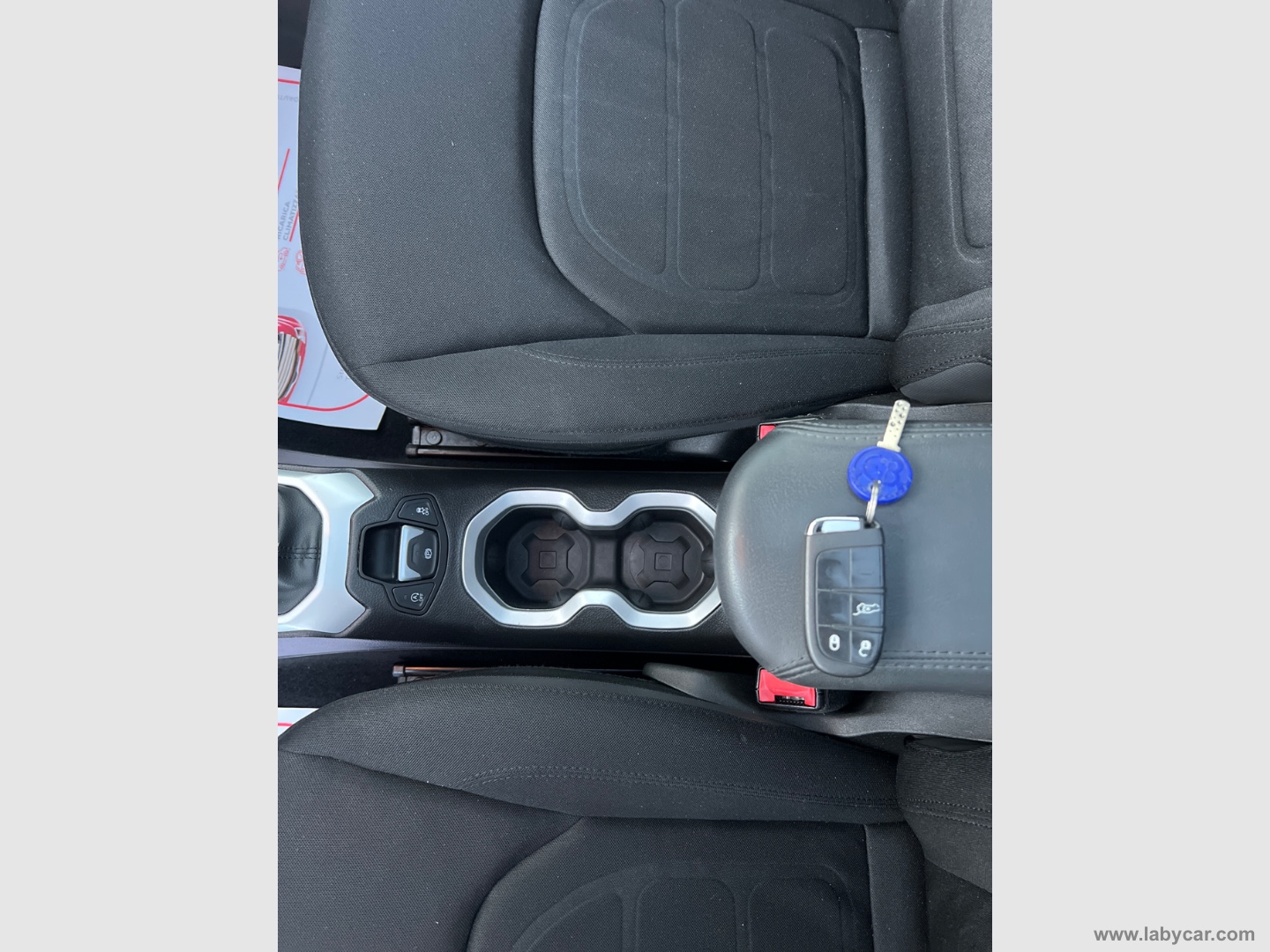 Renegade 1.6 Mjt 120CV Limited + TETTO APRIBILE - immagine 10