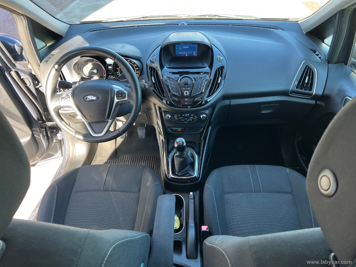 B-Max 1.5 TDCi 75 CV Titanium - immagine 10