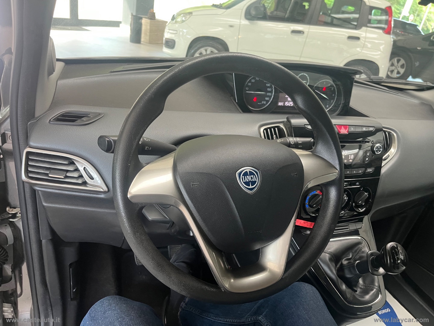Ypsilon 1.2 69 CV 5p. Gold CON 56900 KM - immagine 10