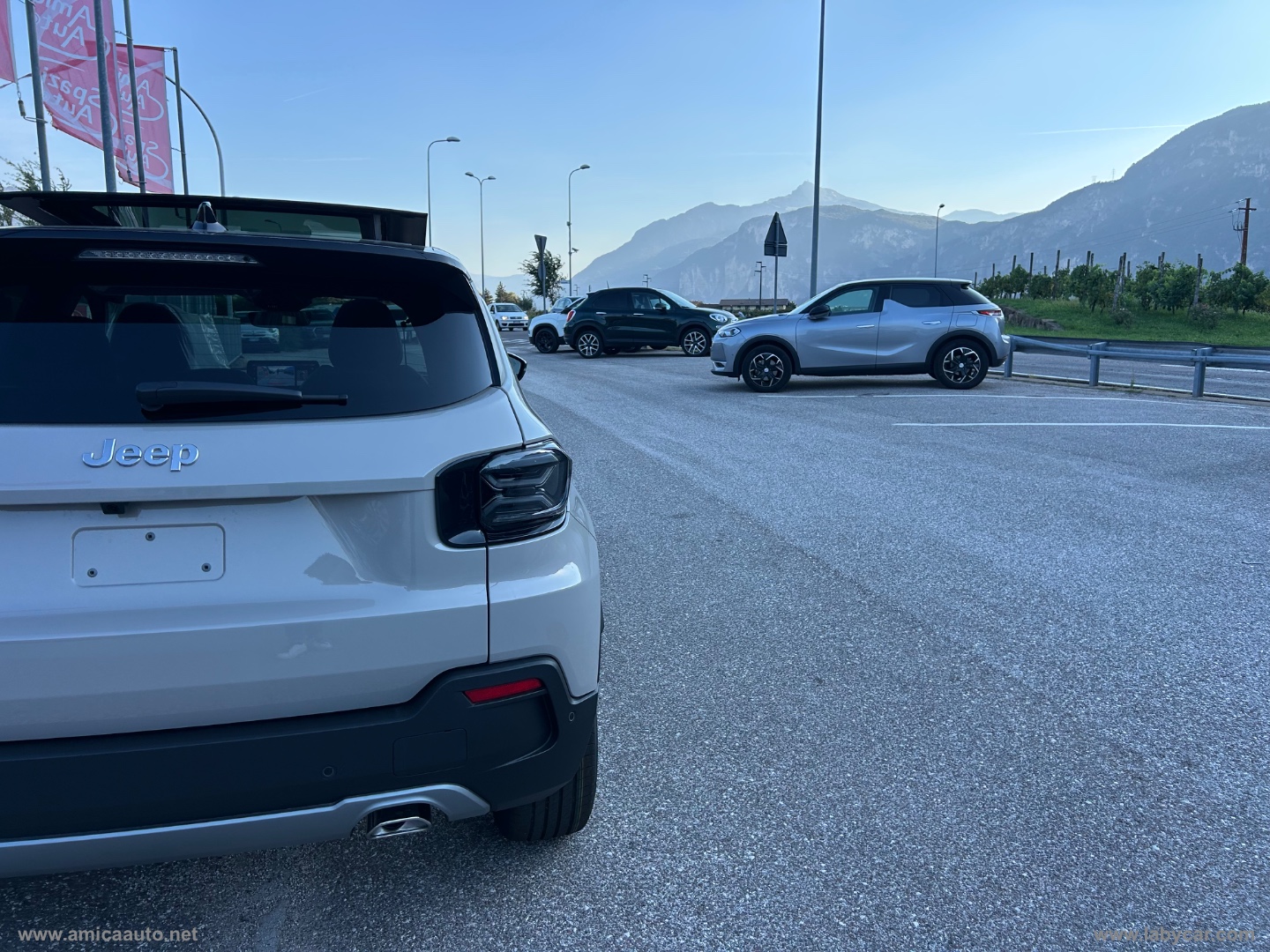 Avenger 1.2 Turbo 110CV e-Hybr. Summit VERNICE BICOLORE GRIGIO STONE/TETTO NERO - immagine 10