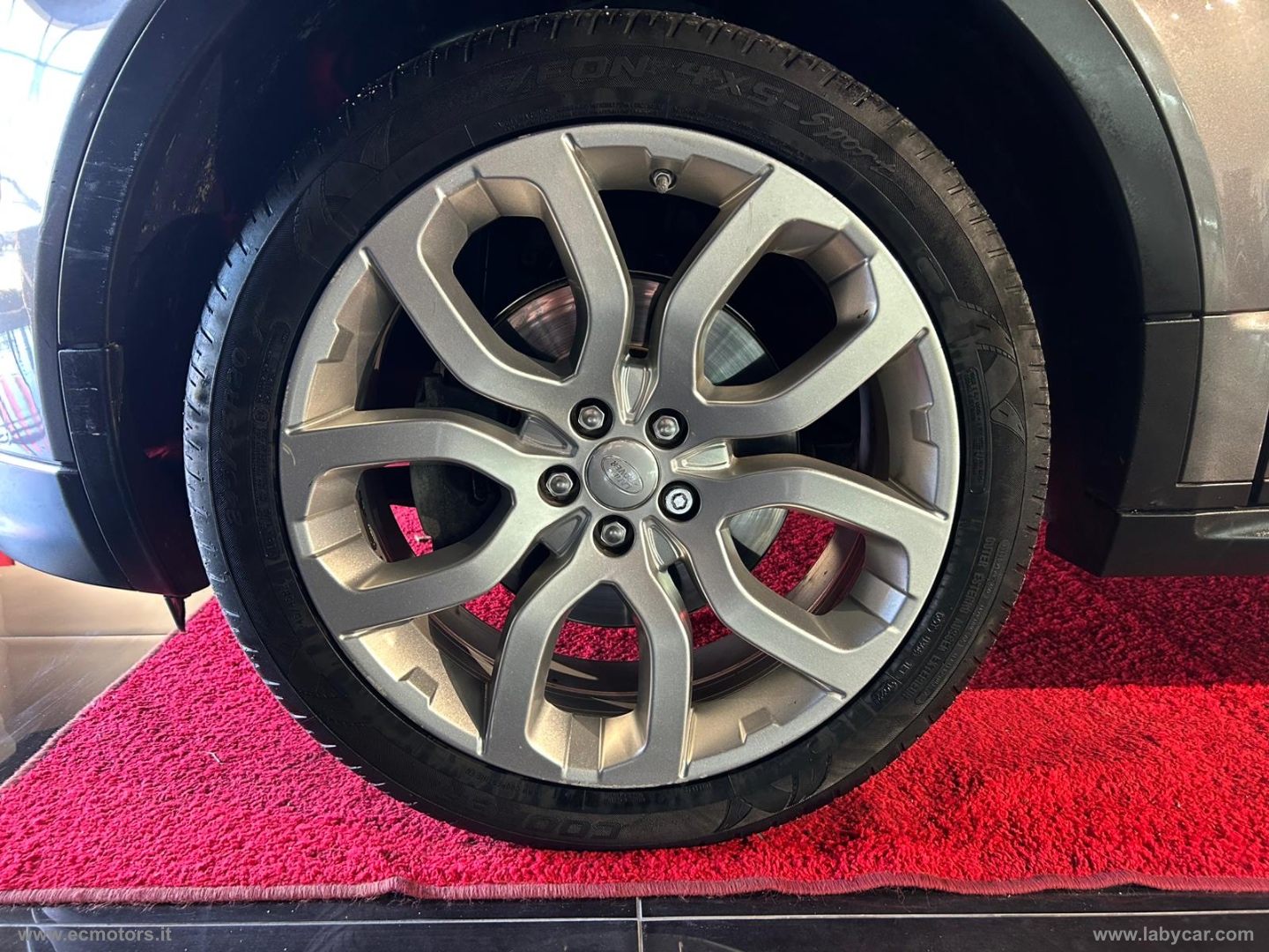 RR Evoque 2.0 TD4 150 CV Conv. HSE Dyn. - immagine 10