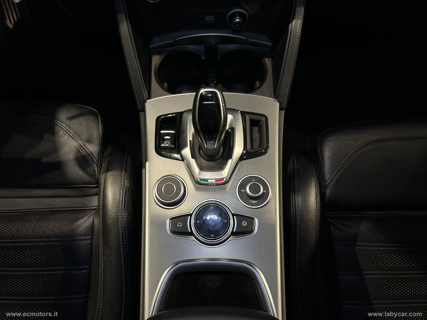 Stelvio 2.2 T.diesel 210CV AT8 Q4 Veloce - immagine 10