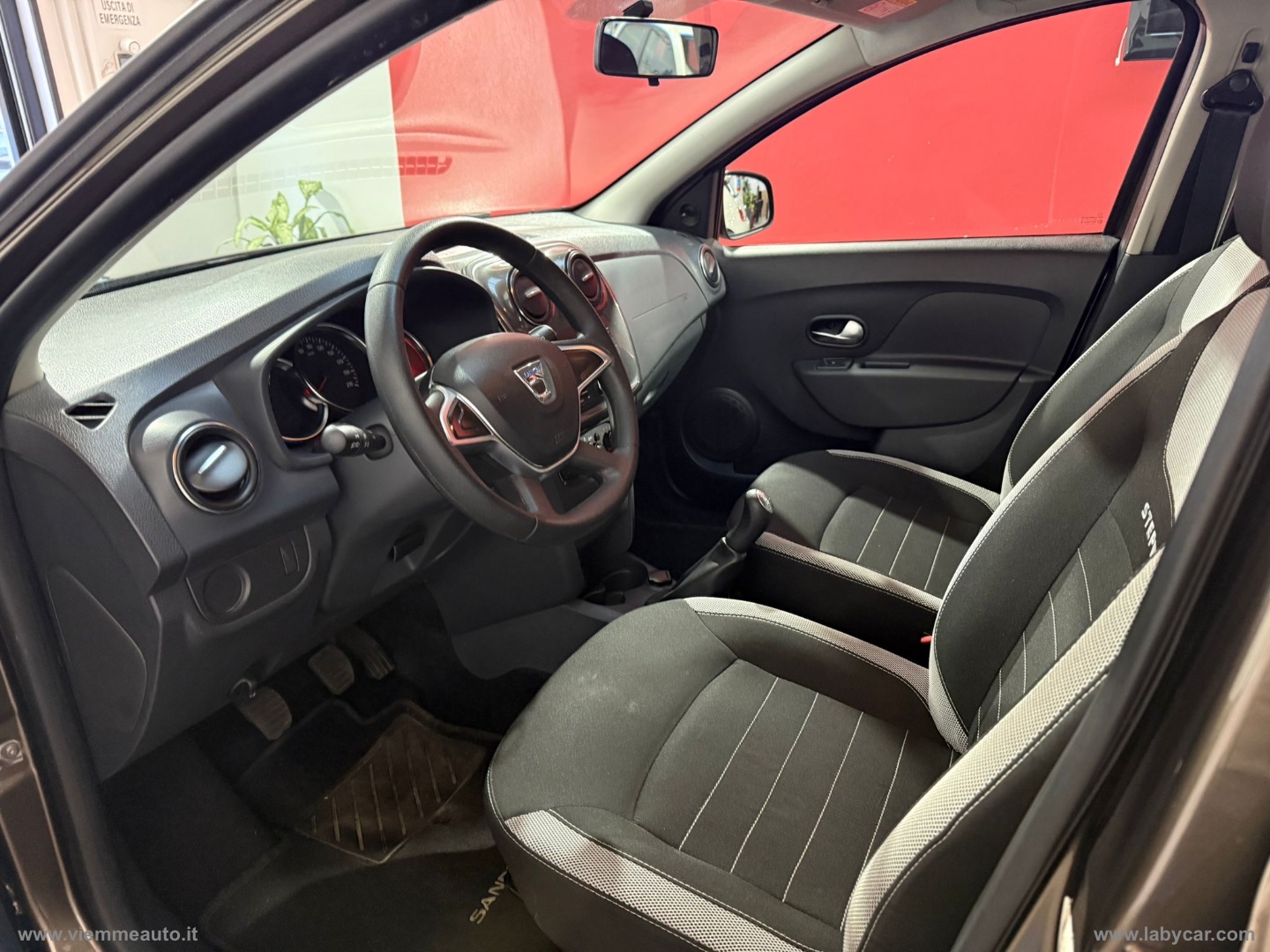 Sandero Stepway 1.0 SCe 75CV Access - immagine 10