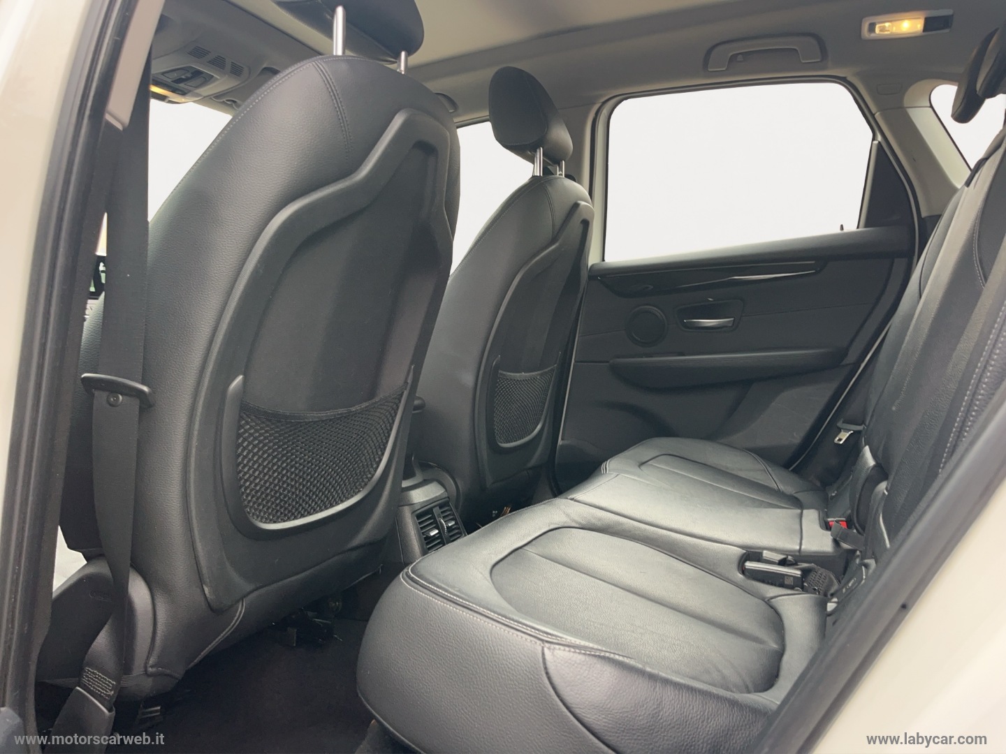218d Active Tourer Luxury - immagine 10