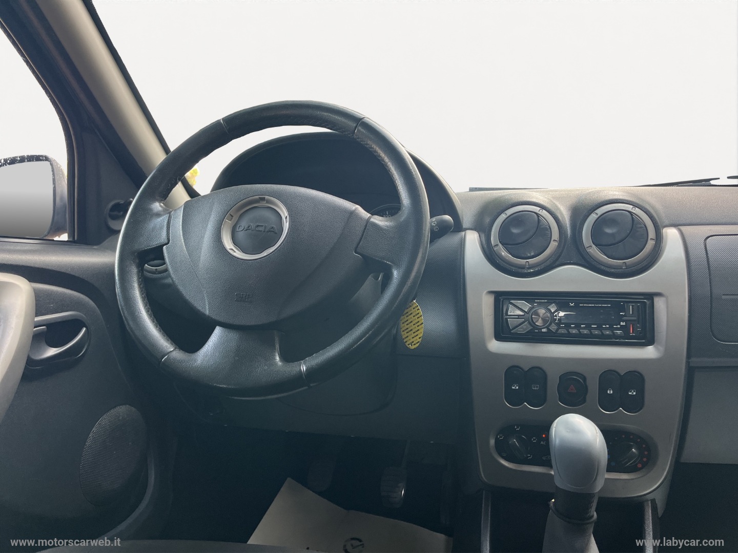 Sandero Stepway 1.6 8V 90 CV - immagine 10