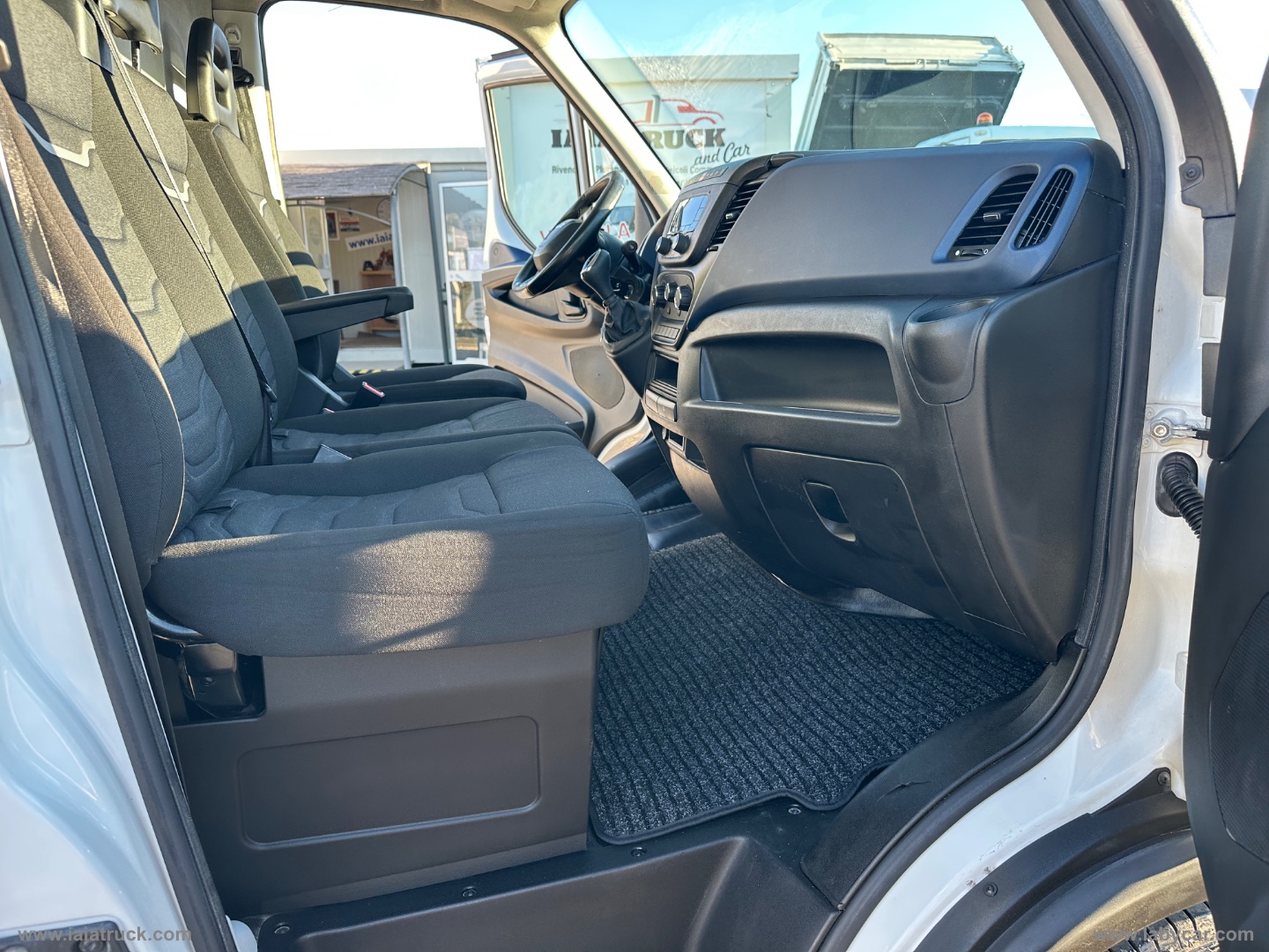 Daily 33S14S 2.3FURGONE MAXI VOLUME HI-MATIC - immagine 10