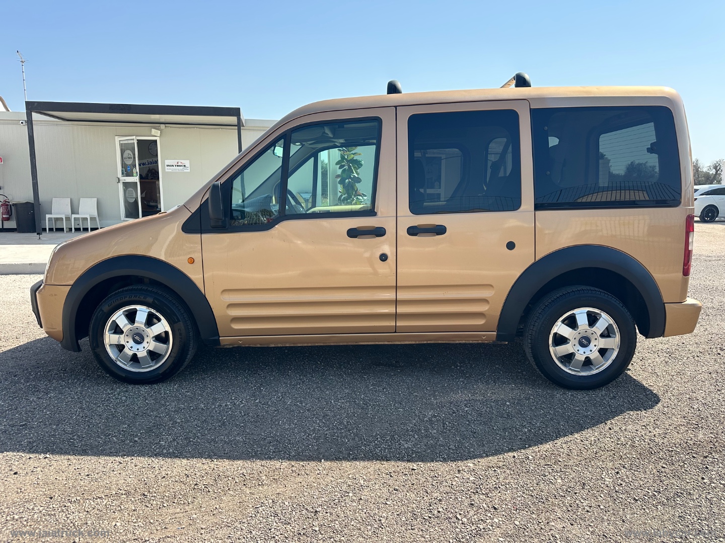 Tourneo CONNECT 200S 1.8 TDCi/110CV 5 POSTI - immagine 10