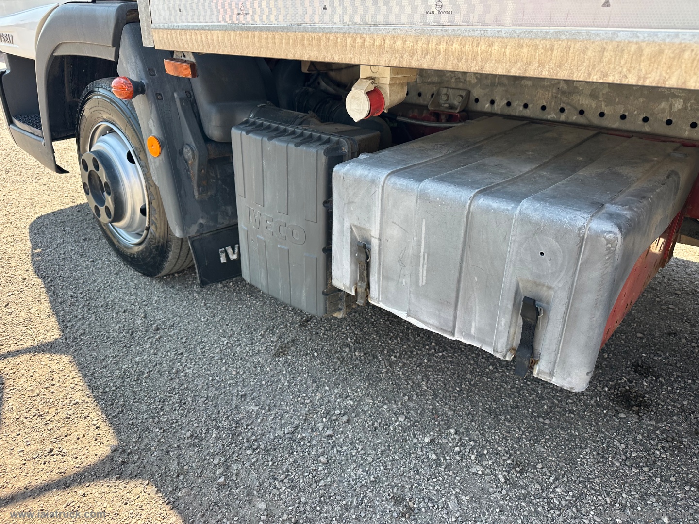 EUROCARGO 75E17 FRIGO+GANCIERE CARNI ATP 2031 - immagine 10