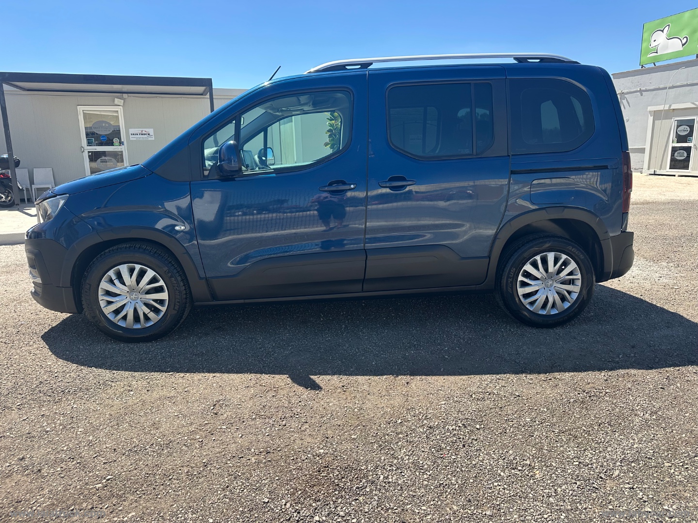 Rifter Mix BlueHDi Active AUTOCARRO N1 5 POSTI - immagine 10