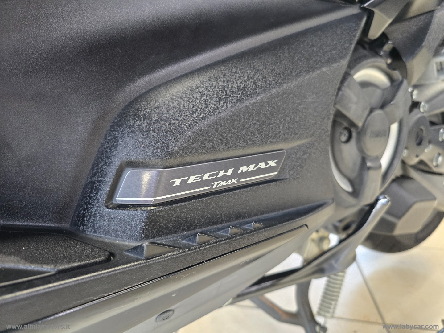 T Max 560 - immagine 10