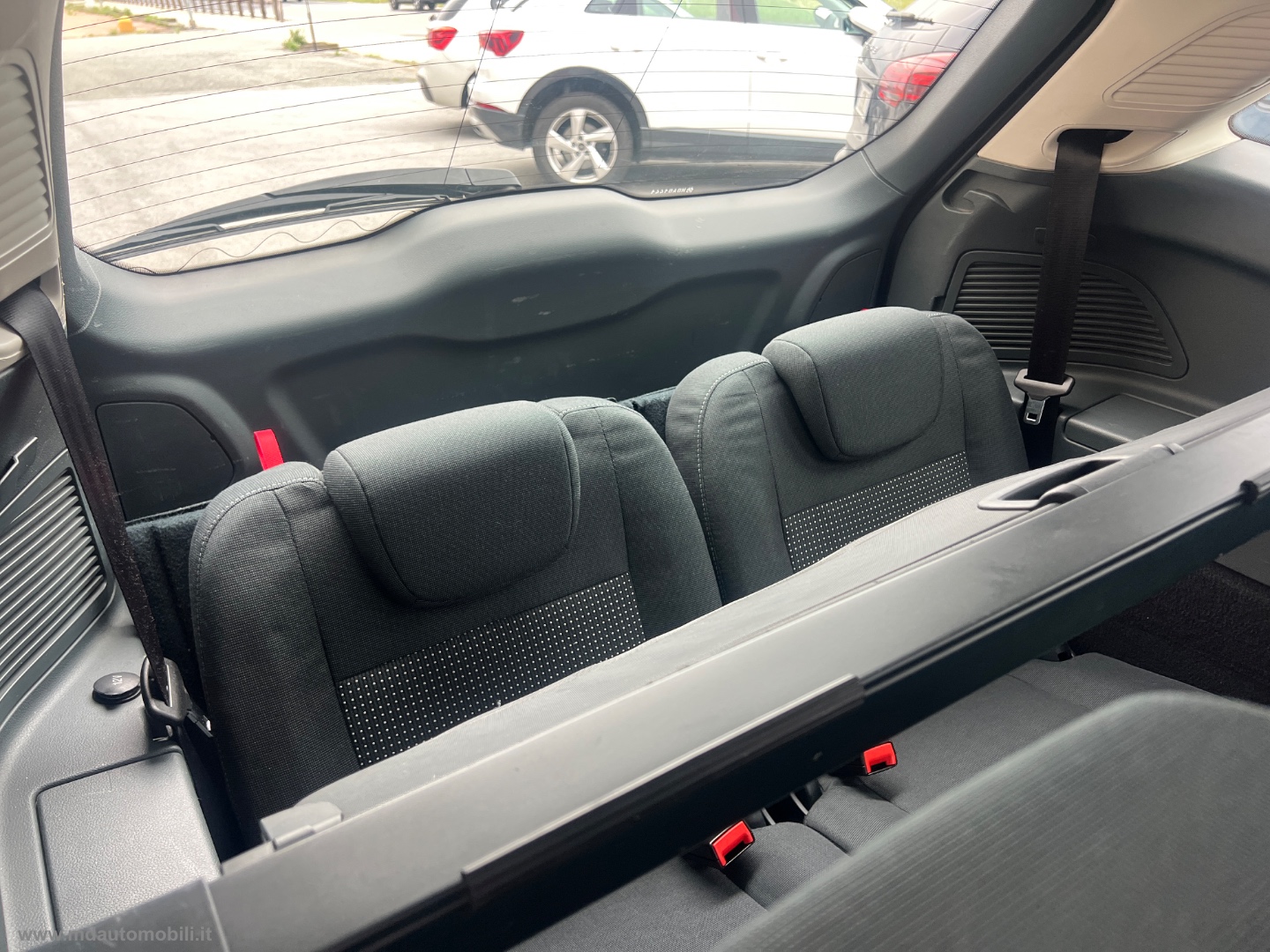 C-Max7 2.0 TDCi 115 CV Pow. Business 7 POSTI - immagine 10