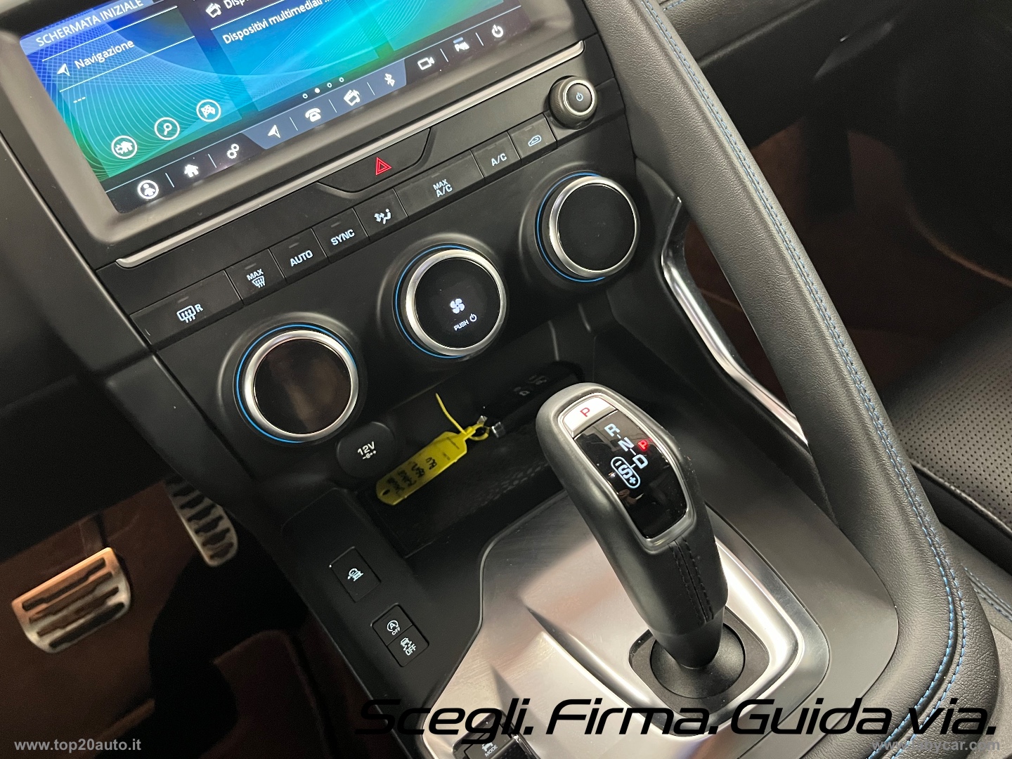 E-PACE P200 AWD R-DYNAMIC HSE AUT.|PELLE|BENZINA - immagine 10