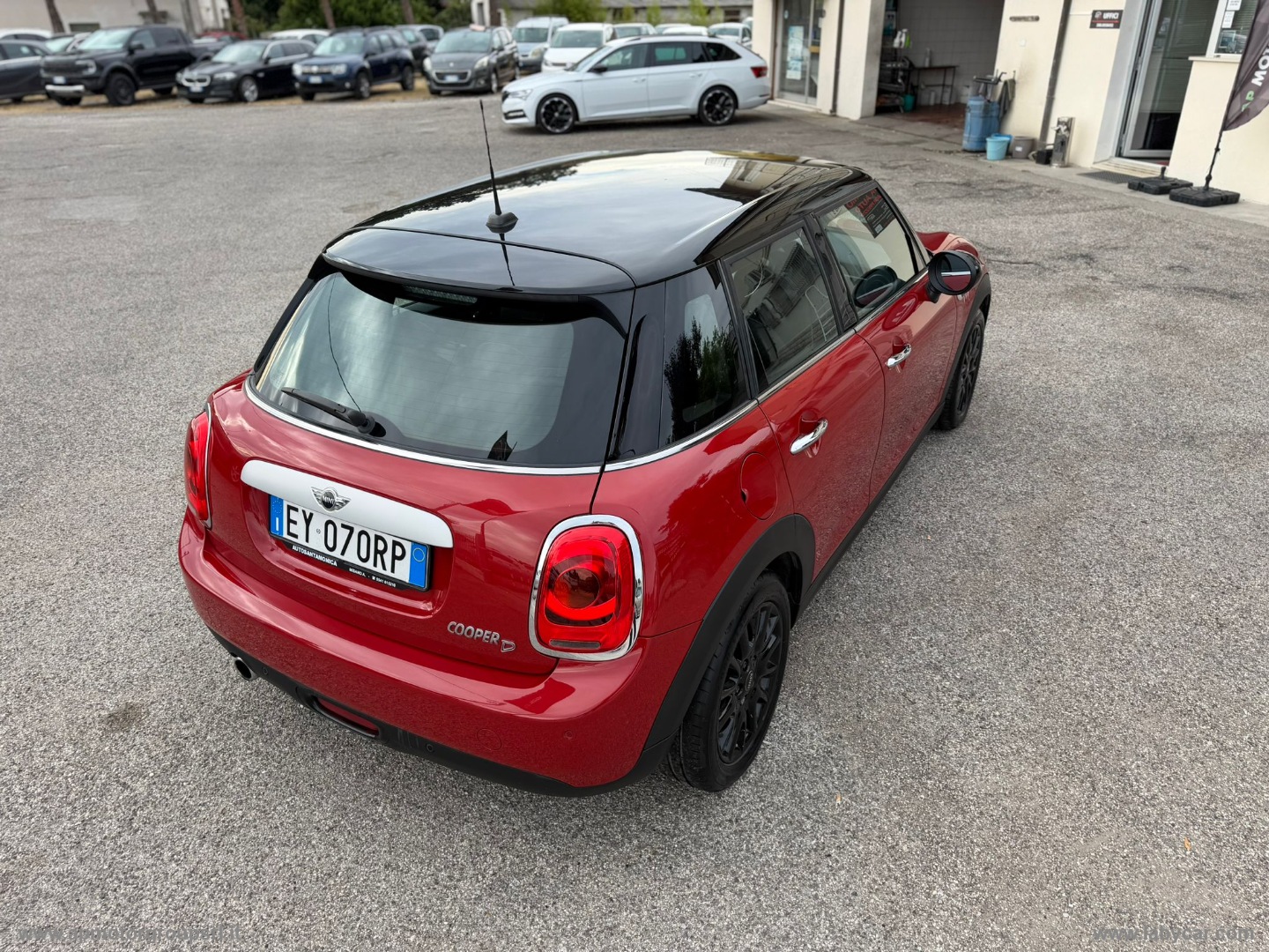 Mini Cooper D Business XL - immagine 10