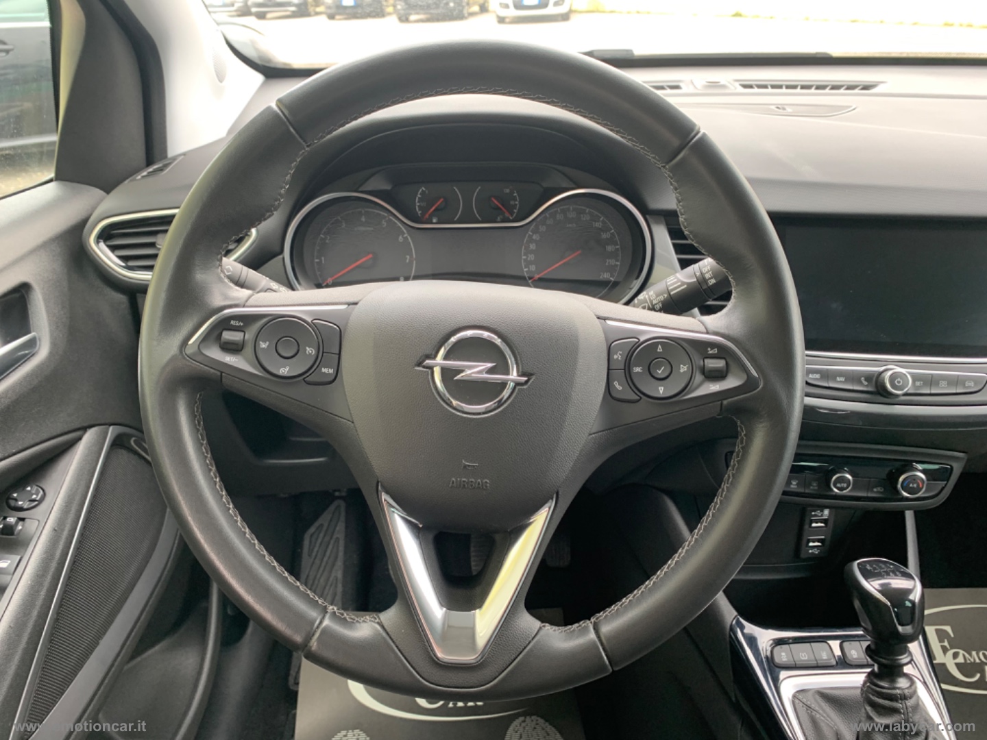 Crossland 1.2 T. 12V 110 CV S&S Elegance - 2023 - immagine 10