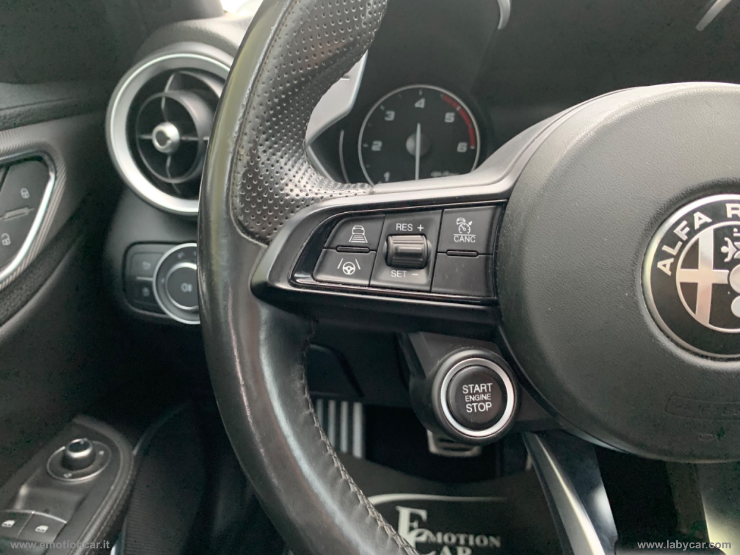 Giulia 2.2 TD 210 CV AT8 AWD Q4 Veloce - 2020 - immagine 10